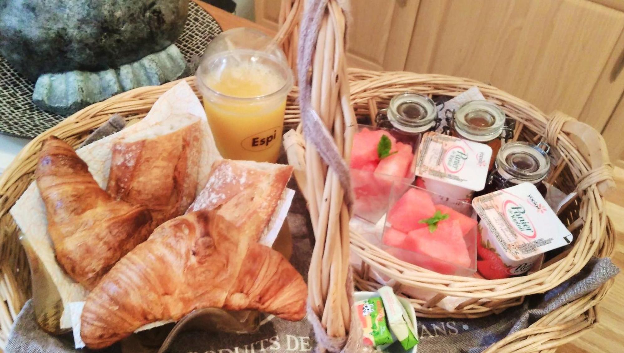 Bed and Breakfast La Gentoliere Pollestres Екстер'єр фото