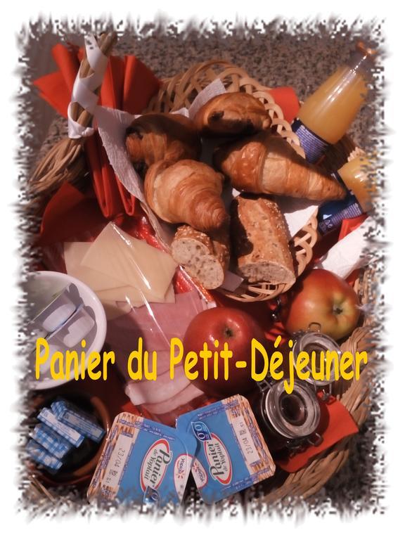 Bed and Breakfast La Gentoliere Pollestres Екстер'єр фото