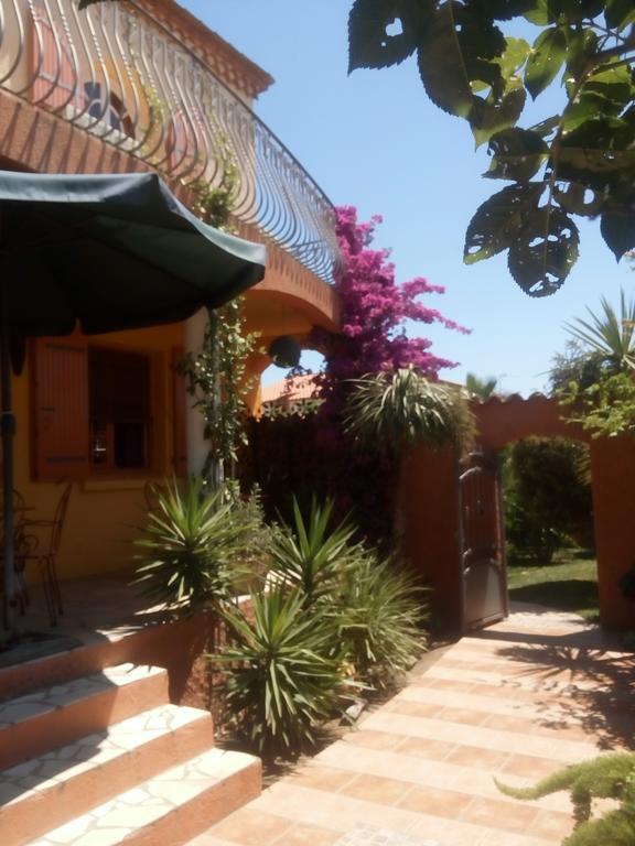 Bed and Breakfast La Gentoliere Pollestres Екстер'єр фото