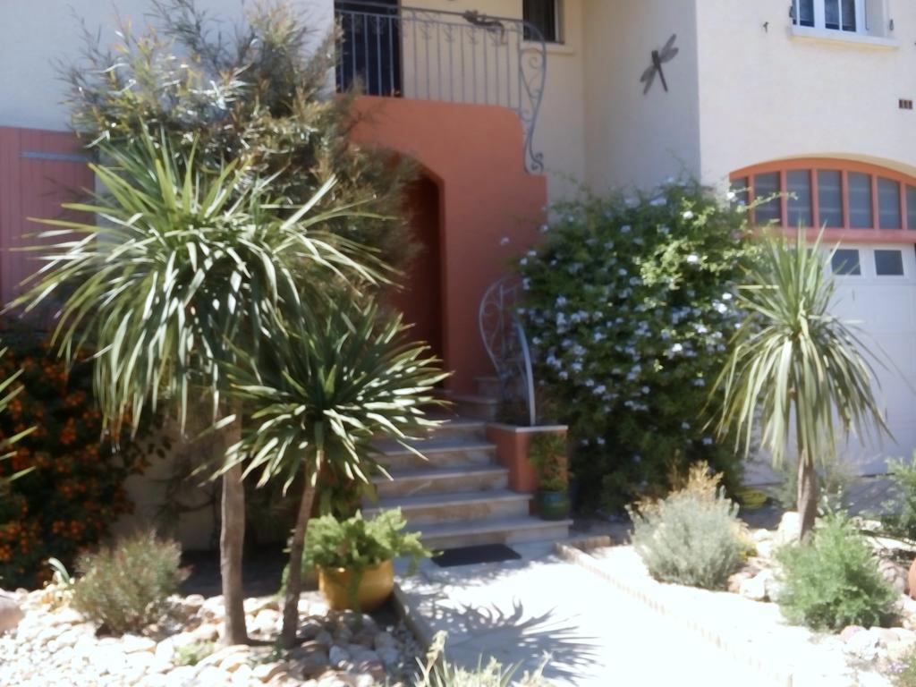 Bed and Breakfast La Gentoliere Pollestres Екстер'єр фото