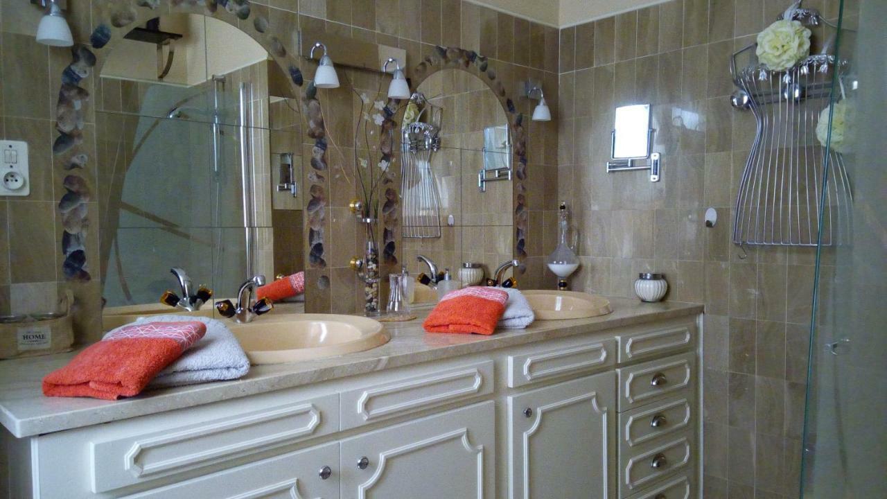 Bed and Breakfast La Gentoliere Pollestres Екстер'єр фото